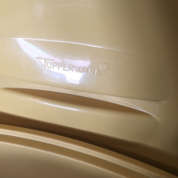 Vintage Tupperware Microwave Steamer/Serving Dish - Picture 6 of 7